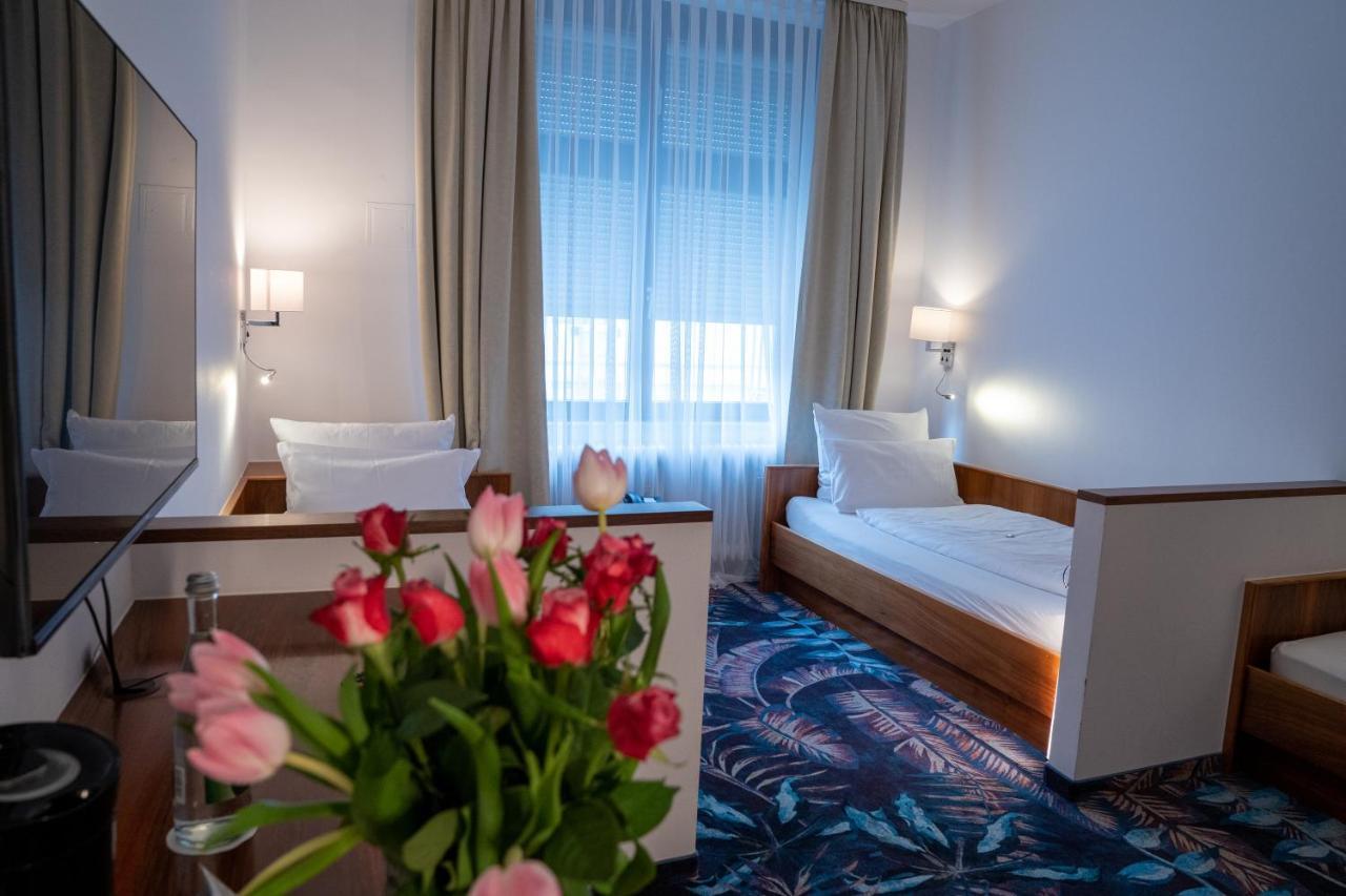 Hotel Etol バーデン＝バーデン エクステリア 写真