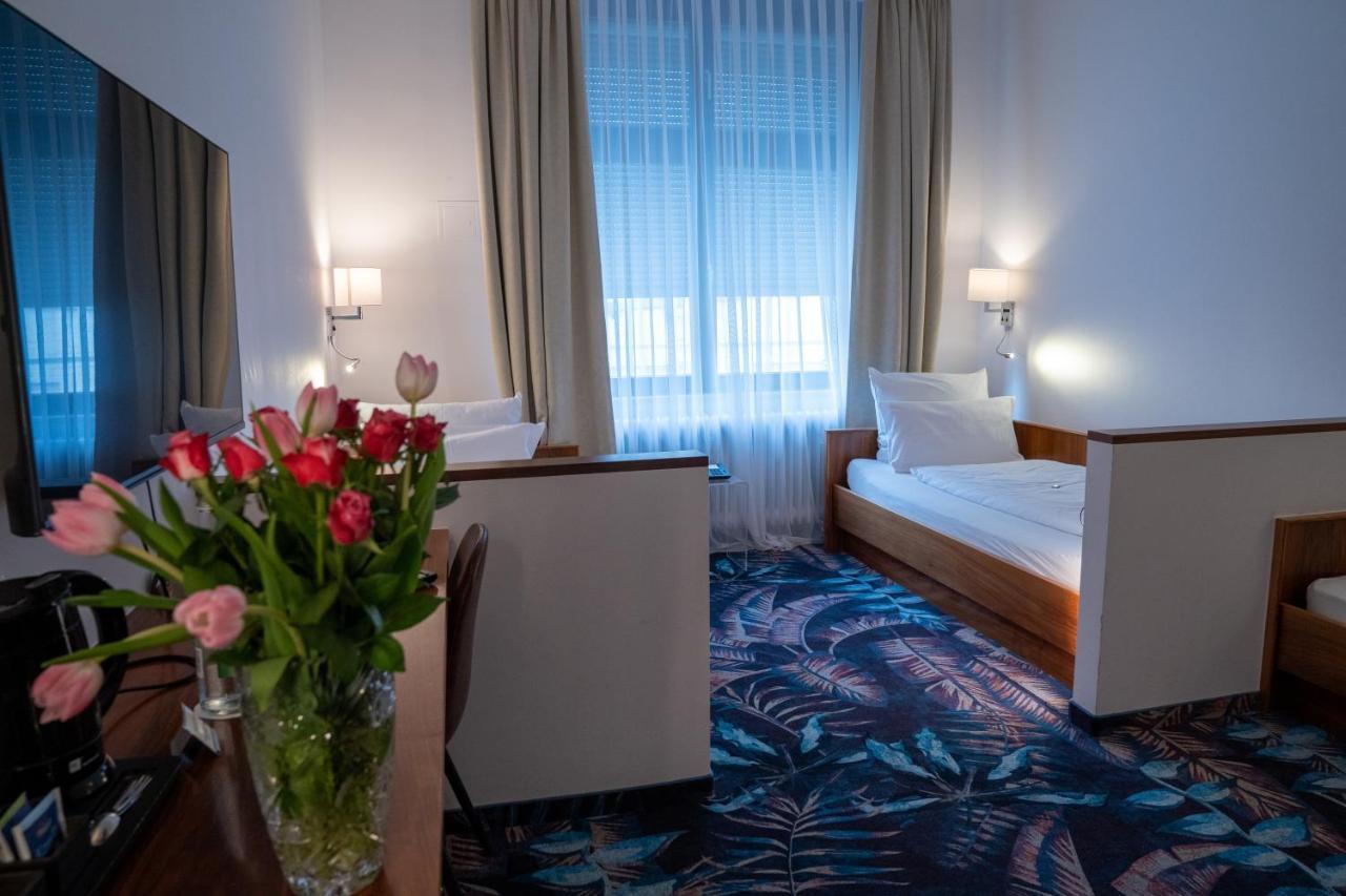 Hotel Etol バーデン＝バーデン エクステリア 写真
