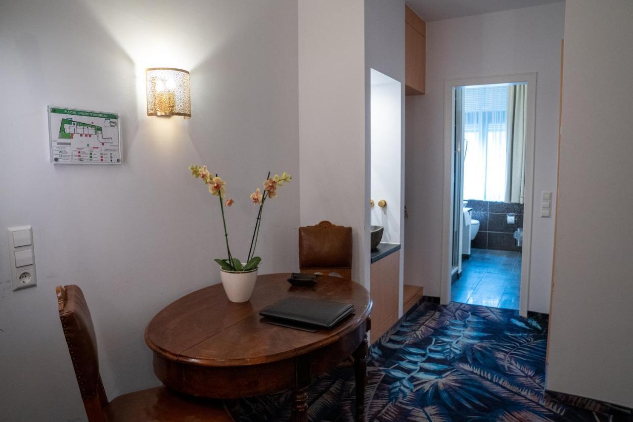 Hotel Etol バーデン＝バーデン エクステリア 写真