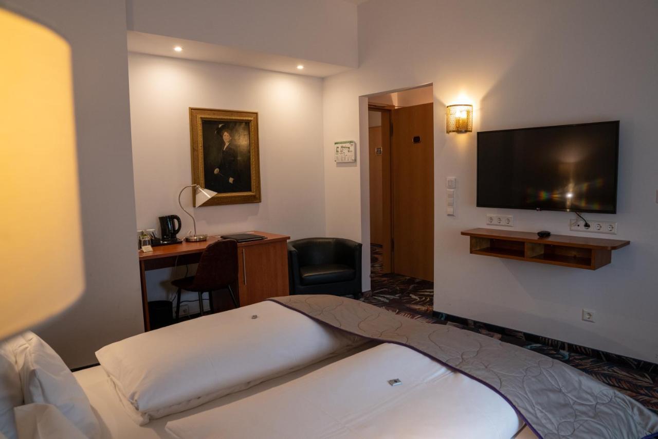 Hotel Etol バーデン＝バーデン エクステリア 写真