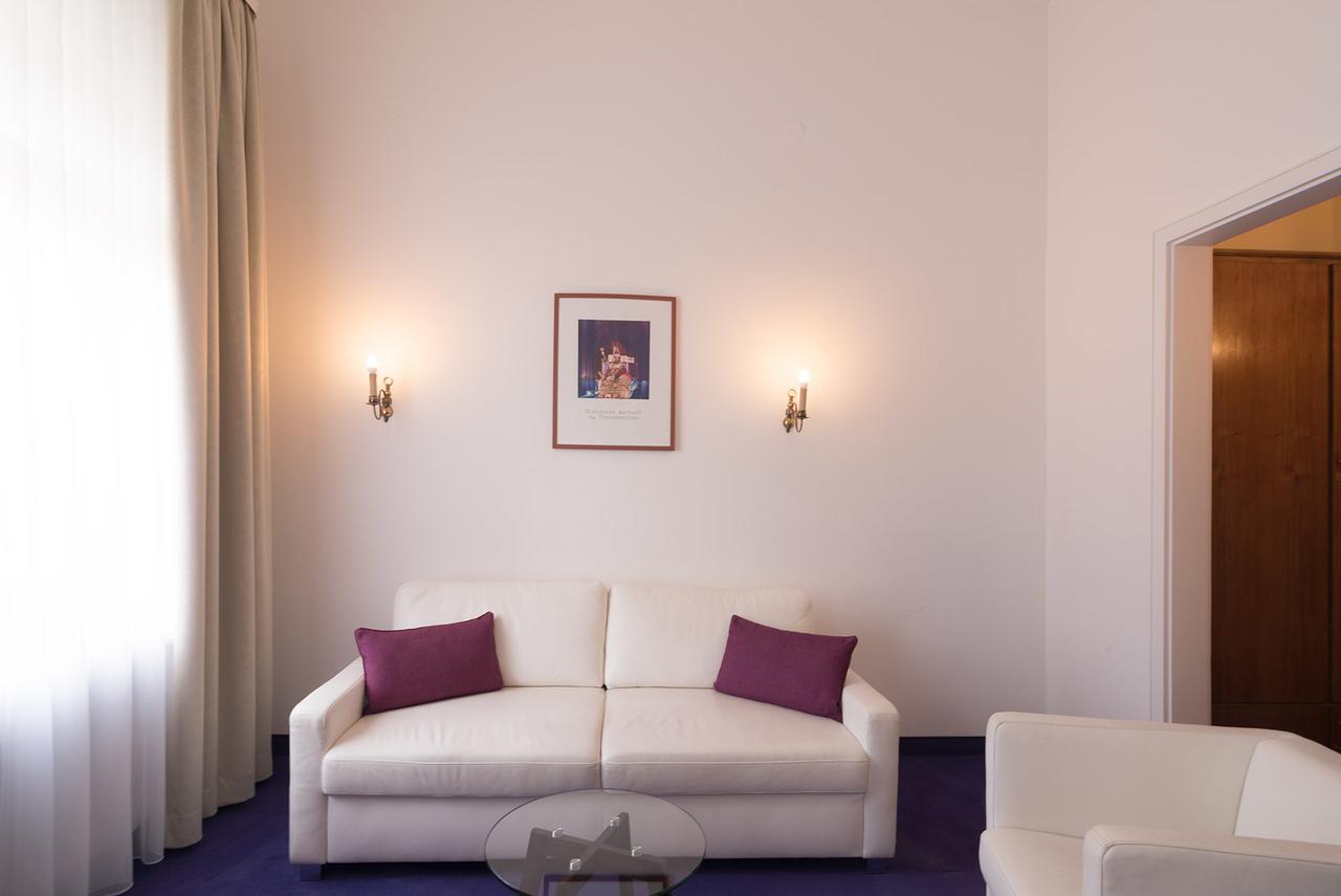 Hotel Etol バーデン＝バーデン エクステリア 写真